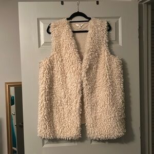 Super cute sweater fluffy vest.